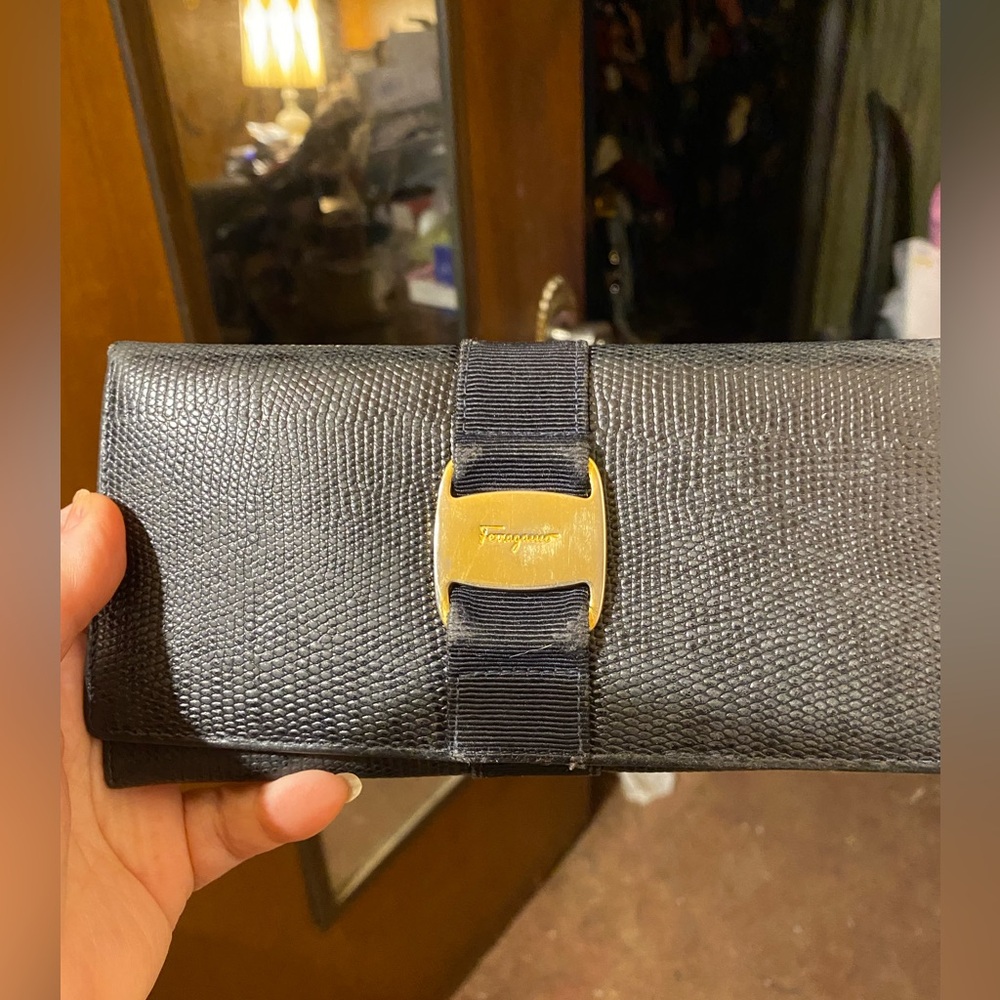 Salvatore Ferragamo VARA Black Wallet with Gold Detail